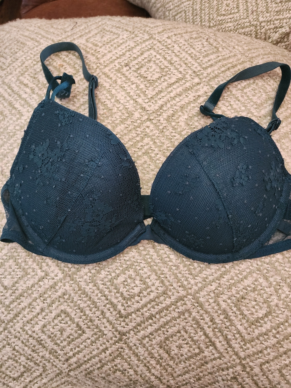 Victoria's Secret Teal Lace Push-Up Bra